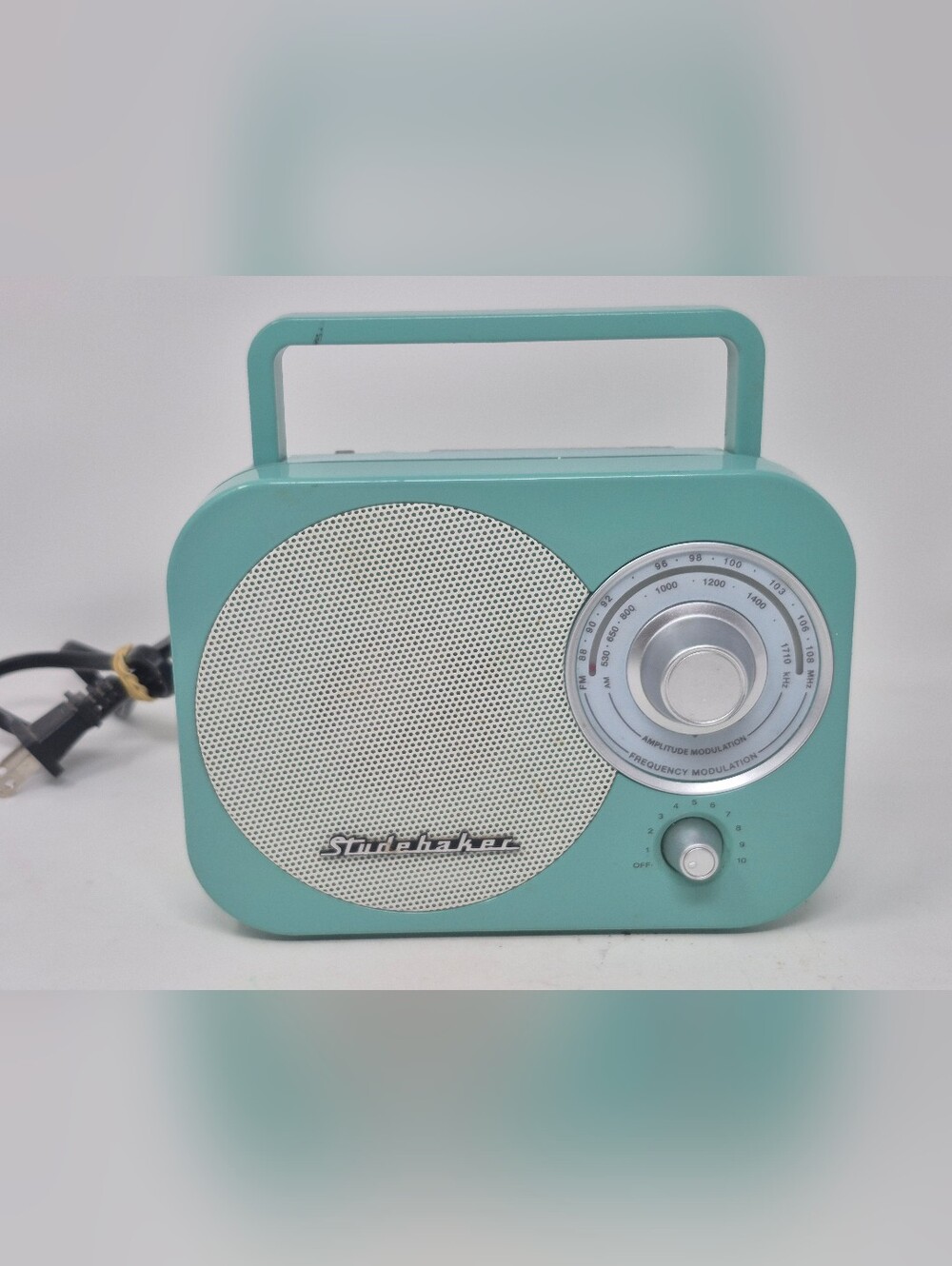 Retro Style Studebaker Portable Radio